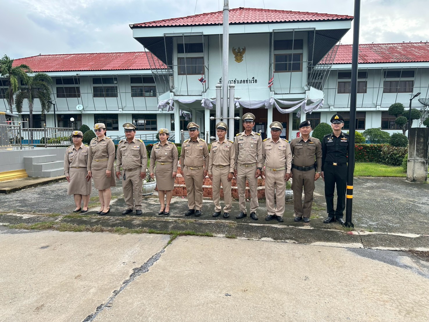 📢 สพอ.ท่าเรือ ⚓️ : ร่วมกิจกรรมเนื่องในวันพระราชทานธงชาติไทย ประจำปี 2569